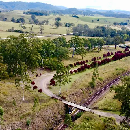 Carriageway Retreat - Unique Red Rattler Carriages And Units Villa Brookfield Exterior photo
