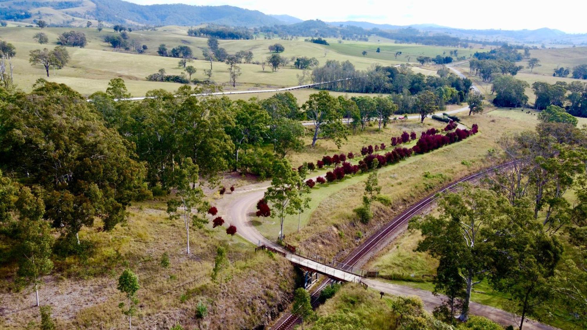 Farm stay Carriageway Retreat - Unique Red Rattler Carriages And Units